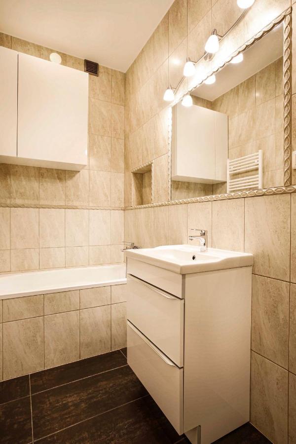 2-Room Apartment With Kitchen, Heart Of Cracow Old Town Krakow Exterior photo